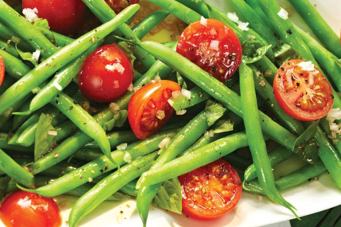 salata-mahune-rajcice
