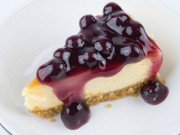 CHEESECAKE S BOROVNICAMA: Najfiniji brzi recept bez kuhanja i pečenja