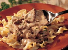 Junetina Stroganov