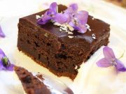 SOČNE ČOKOLADNE KOCKE: Kad vidite koji “tajni sastojak” im daje sočnost… Sočne čokoladne kocke