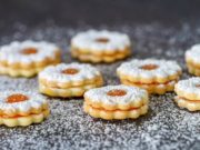 CVJETIĆI S MARMELADOM: Neizostavni dio božićnog pladnja s kolačima