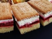 SENDVIČ KOLAČ OD VIŠANJA: Privlačan desert osvježavajućeg voćnog okusa SENDVIČ KOLAČ OD VIŠANJA: Privlačan desert osvježavajućeg voćnog okusa