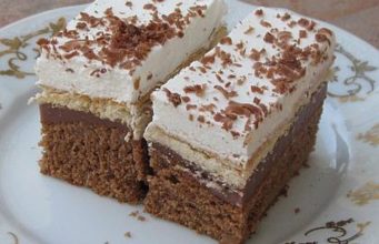 KREM PUDING KOLAČ: Aromatična, sočna i ukusna slastica KREM PUDING KOLAČ: Aromatična, sočna i ukusna slastica