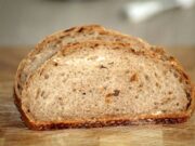 ZDRAV, MEKAN I VEOMA UKUSAN: Kruh sa sjemenkama, umijesi se za samo 3 minute