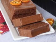 JEDNOSTAVAN, SOČAN I UKUSAN: Čokoladni kolač s džemom od marelica