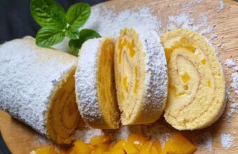 ROLAT SA PUDINGOM I VOĆEM: Jednostavan kolač od namirnica koje uvijek imate pri ruci